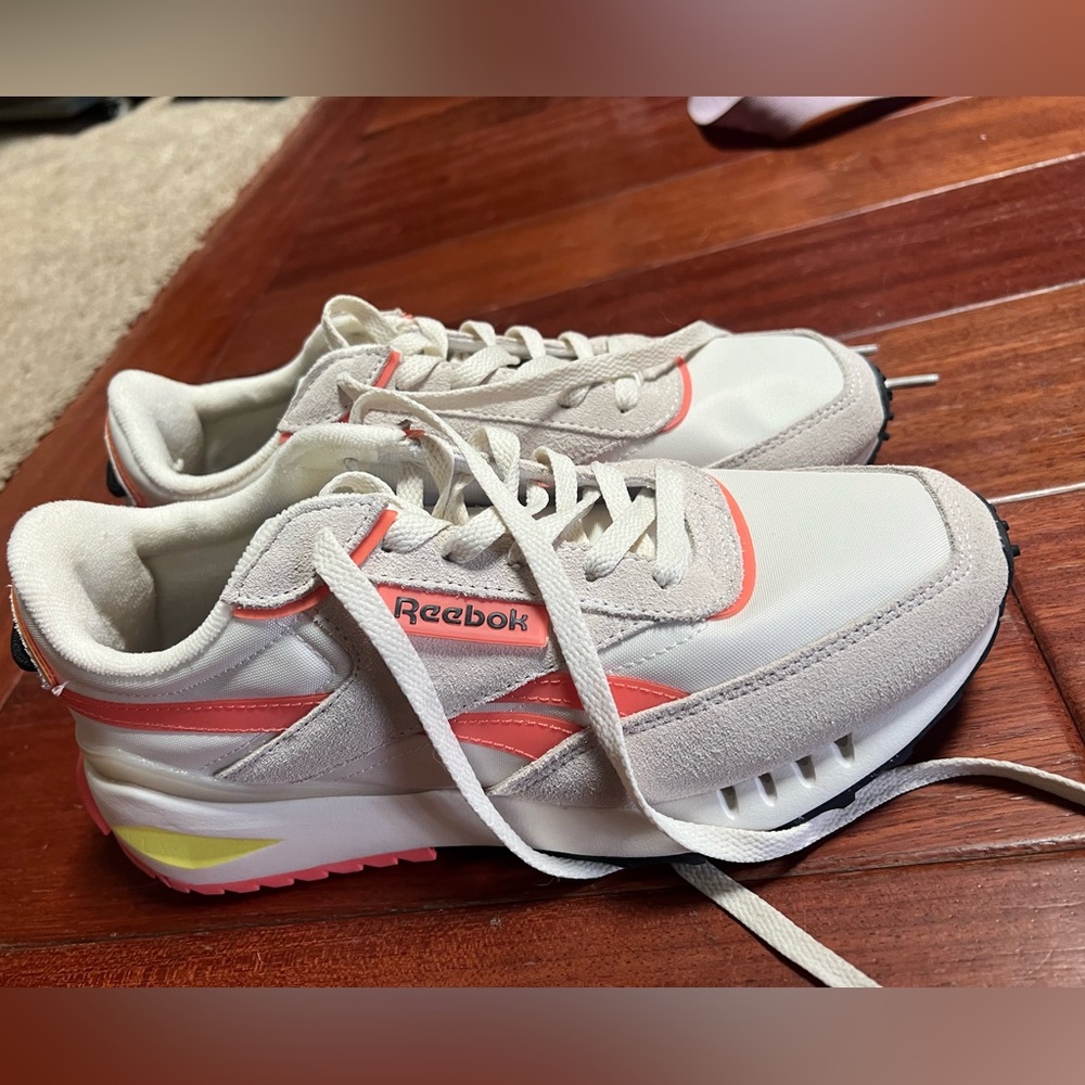 Reebok Tennis Shoes